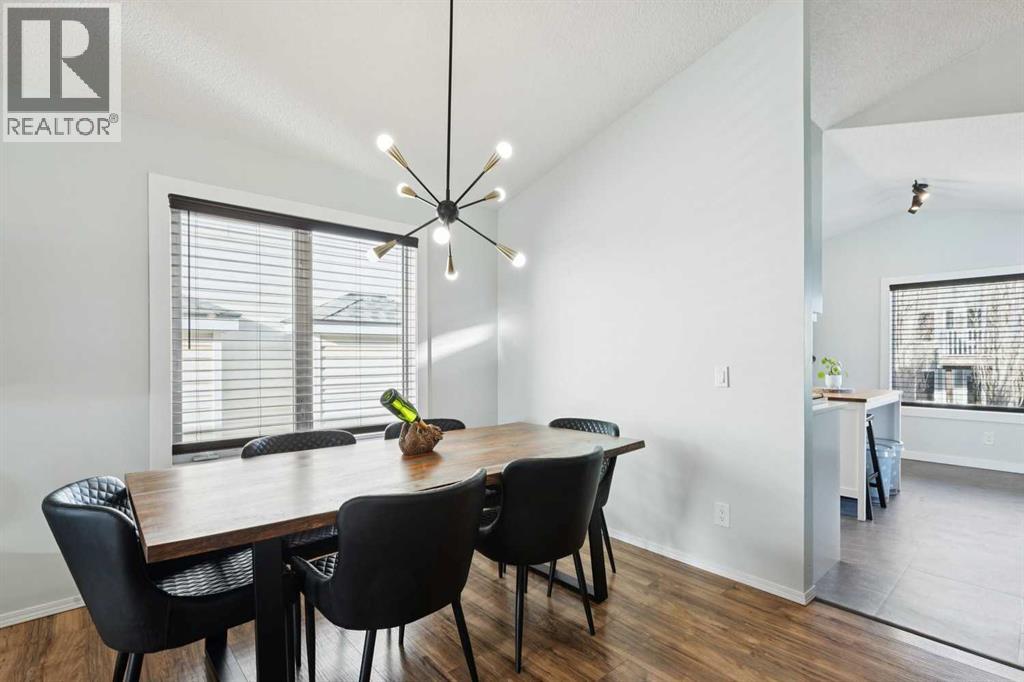 Single Family House Bi-level for Sale in  Hawkmount Green NW Hawkwood Calgary 