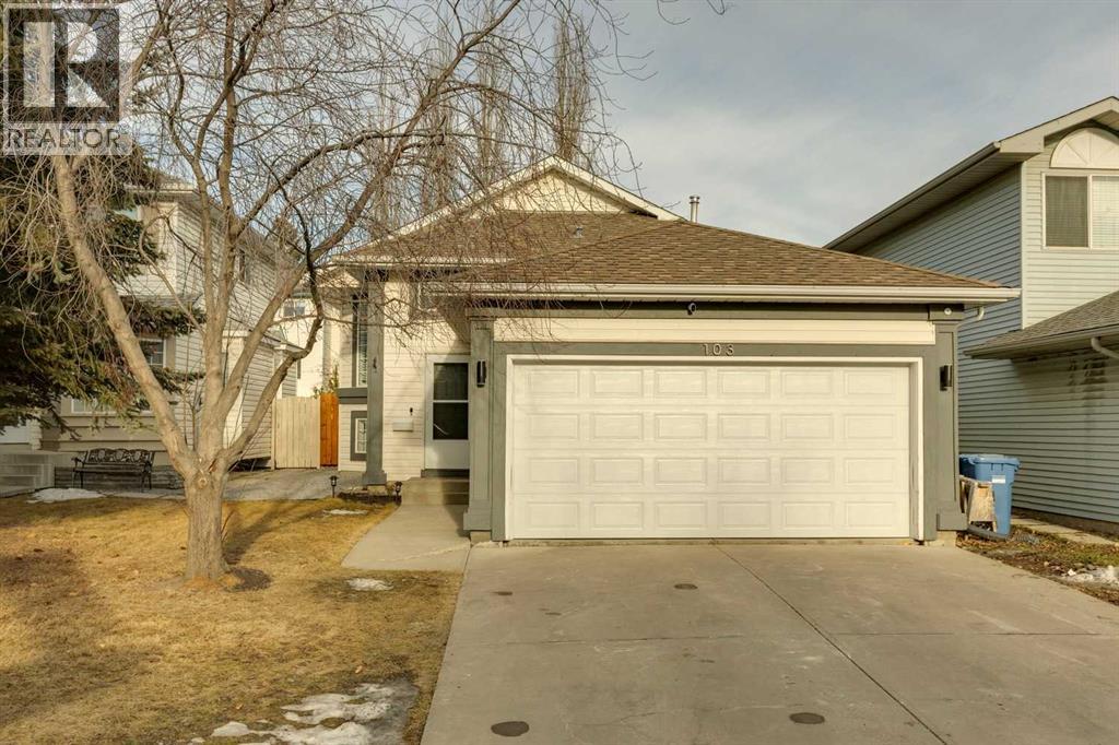 Single Family House Bi-level for Sale in  Hawkmount Green NW Hawkwood Calgary 