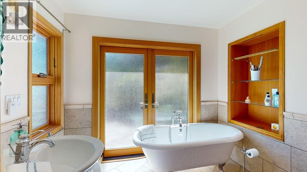 9217 TRUMAN ROAD, Sunshine Valley