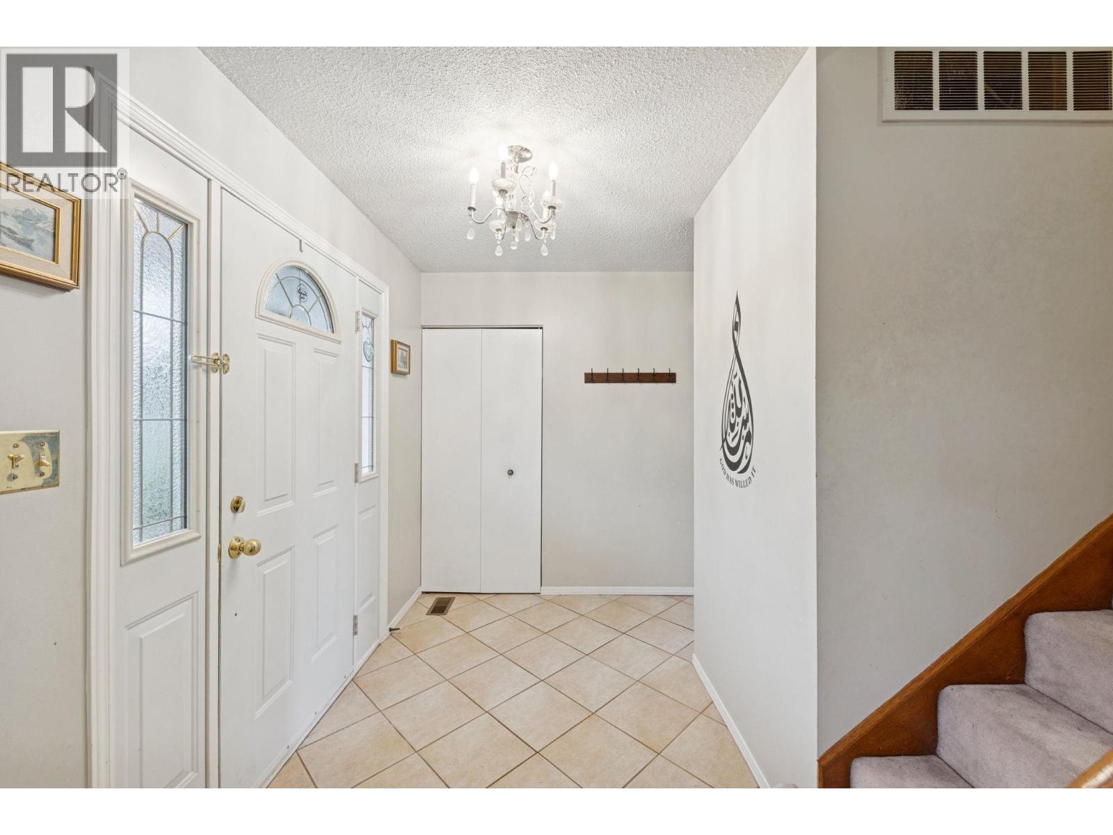 5045 10A Avenue, Delta