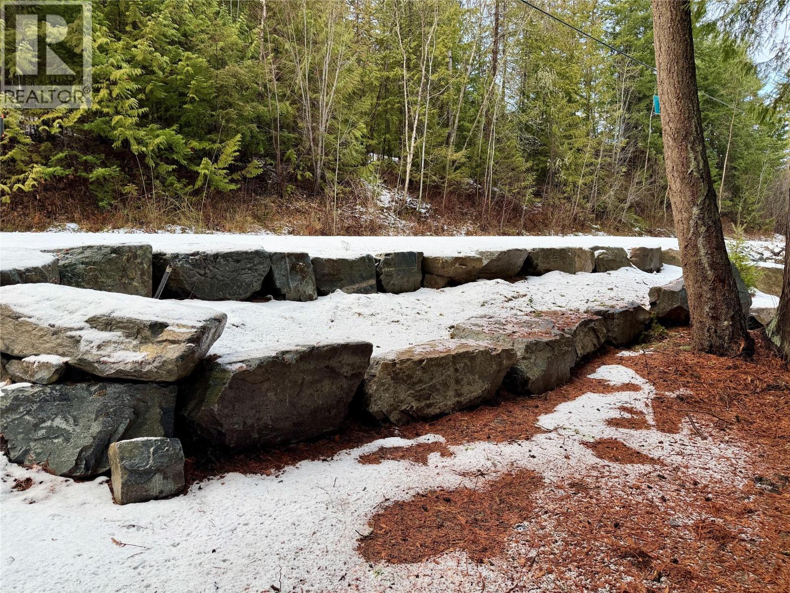  9884 Mara West Road, Sicamous