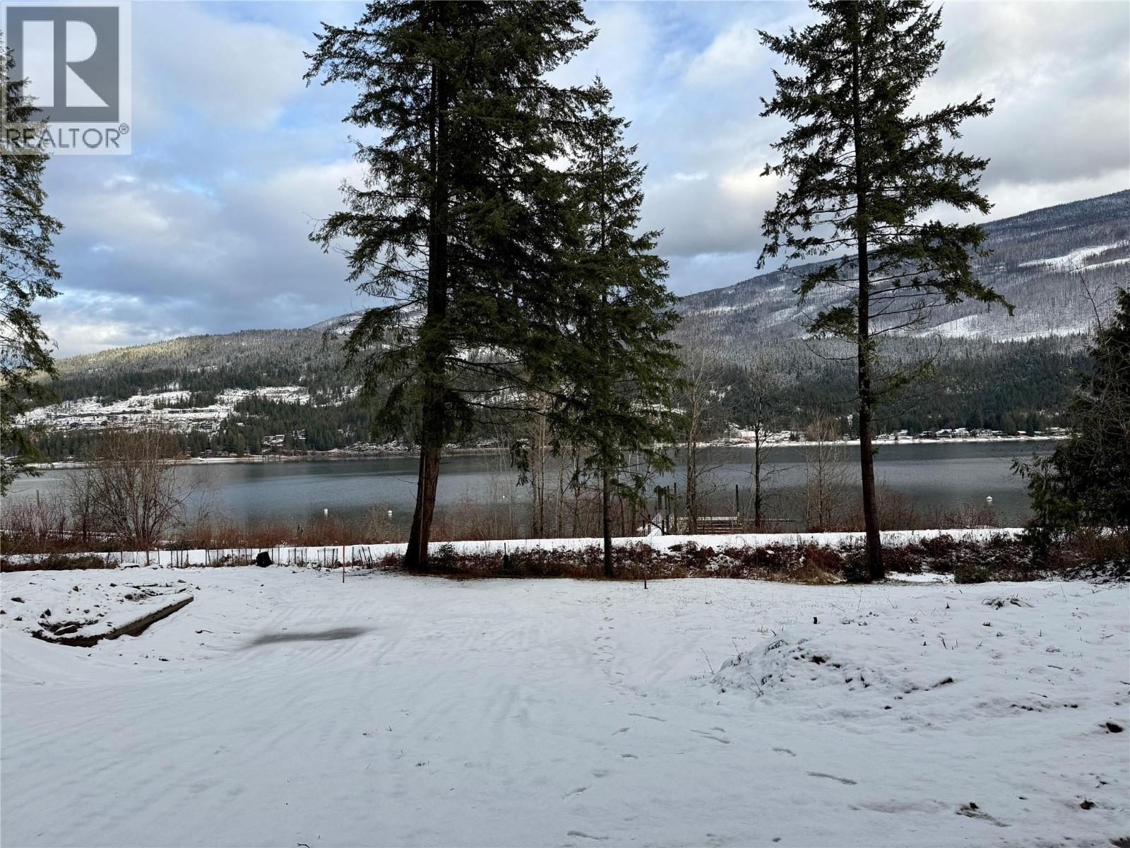  9884 Mara West Road, Sicamous