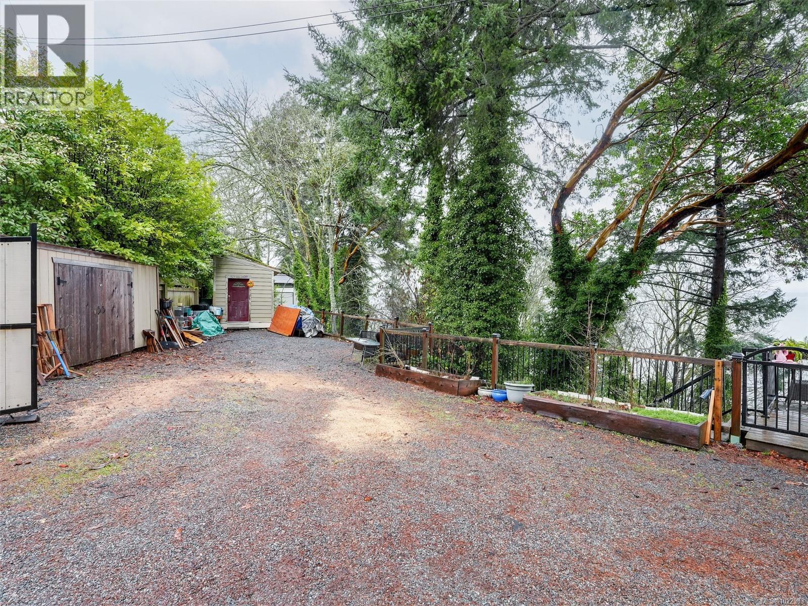  4553 Cordova Bay Road, Saanich