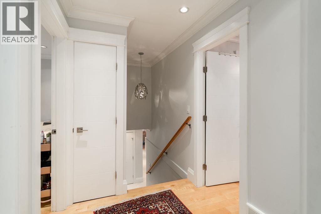 4820 HEADLAND DRIVE, West Vancouver