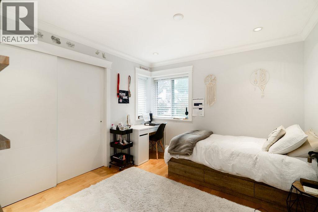 4820 HEADLAND DRIVE, West Vancouver