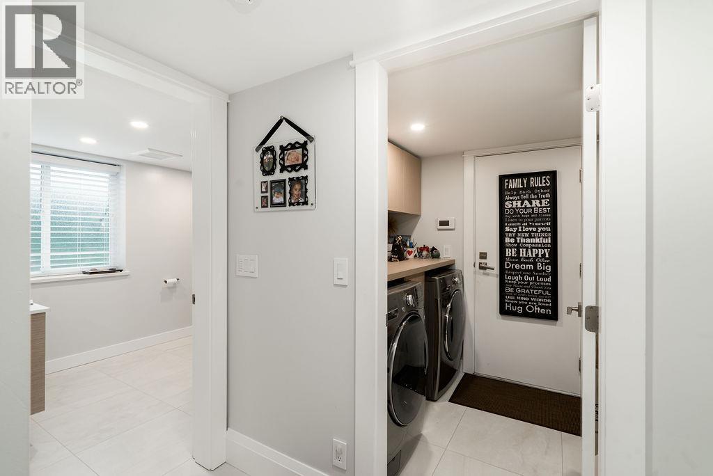 4820 HEADLAND DRIVE, West Vancouver