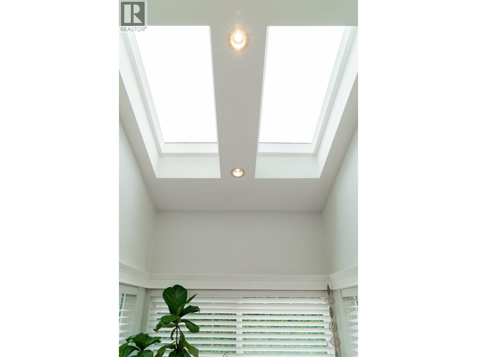 4820 HEADLAND DRIVE, West Vancouver