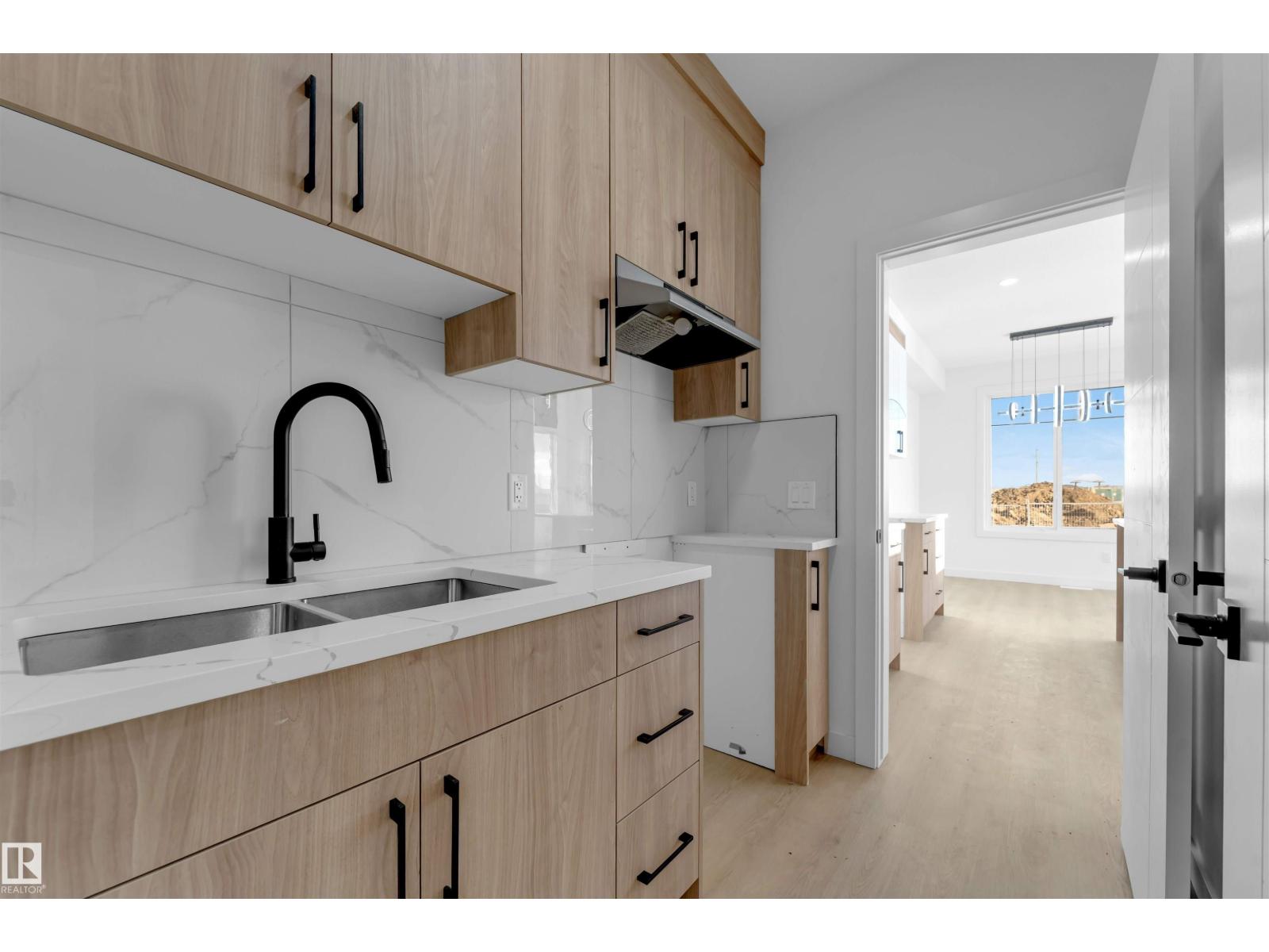 3917 36 ST, Beaumont