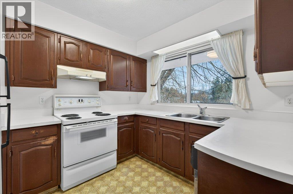 2850 30 Avenue NE, Salmon Arm