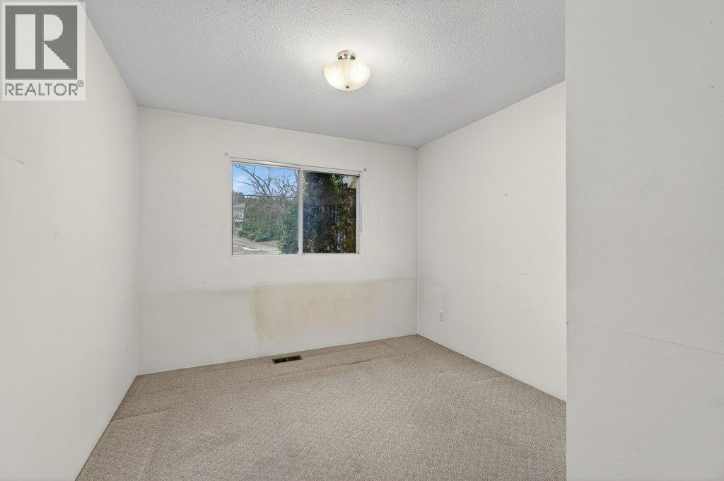 2850 30 Avenue NE, Salmon Arm