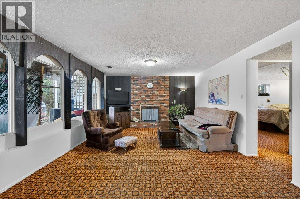 2850 30 Avenue NE, Salmon Arm