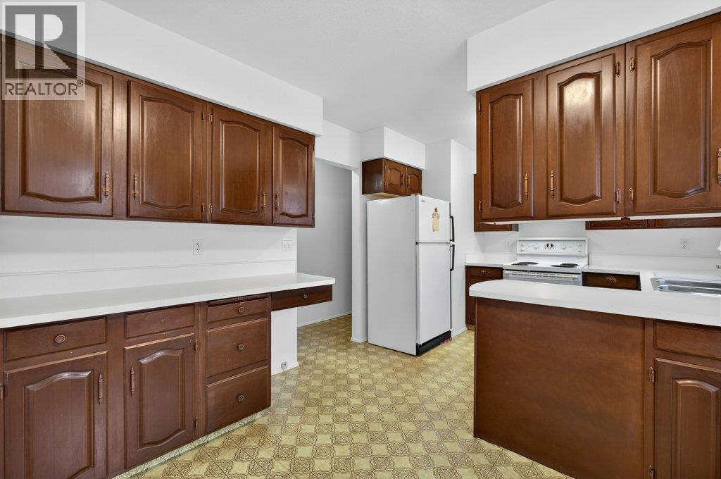 2850 30 Avenue NE, Salmon Arm