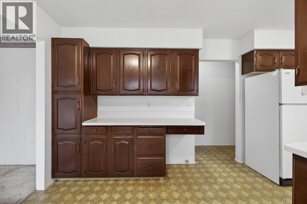 2850 30 Avenue NE, Salmon Arm