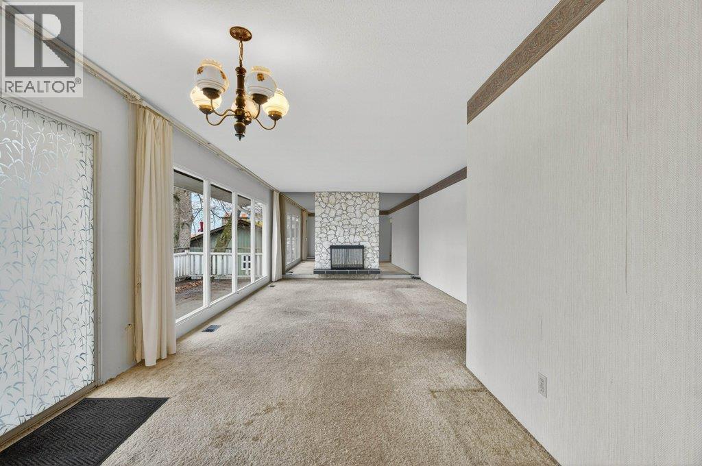 2850 30 Avenue NE, Salmon Arm