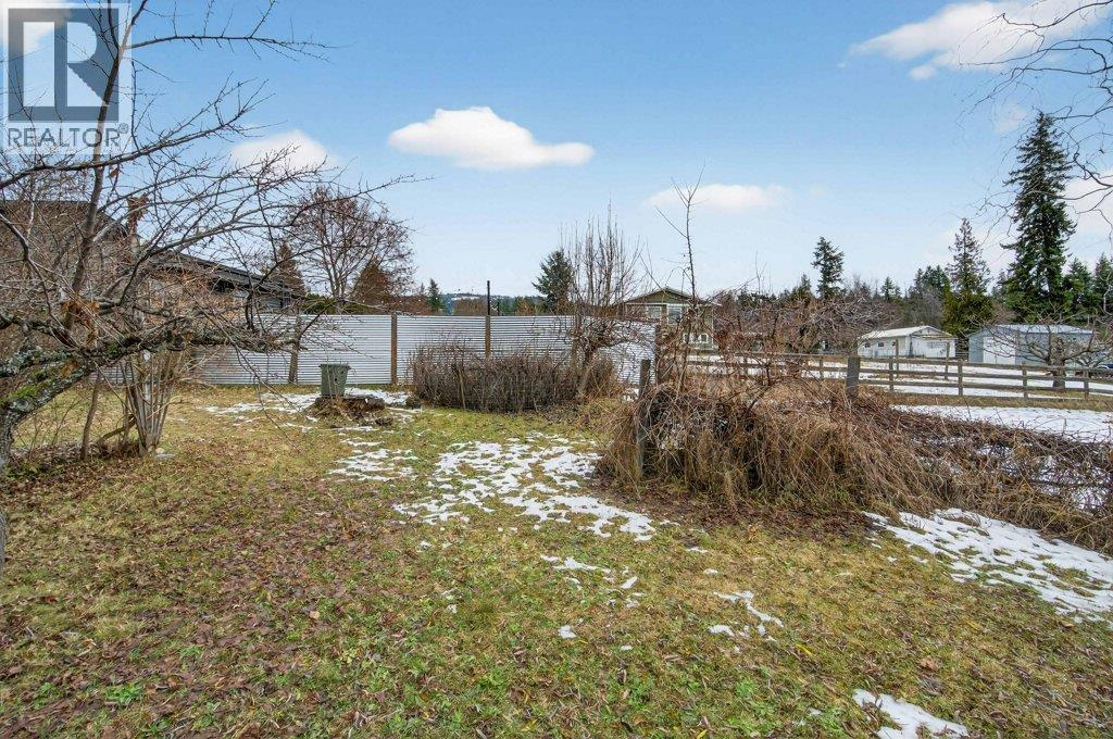 2850 30 Avenue NE, Salmon Arm