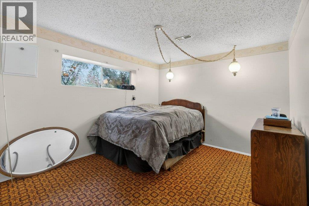 2850 30 Avenue NE, Salmon Arm