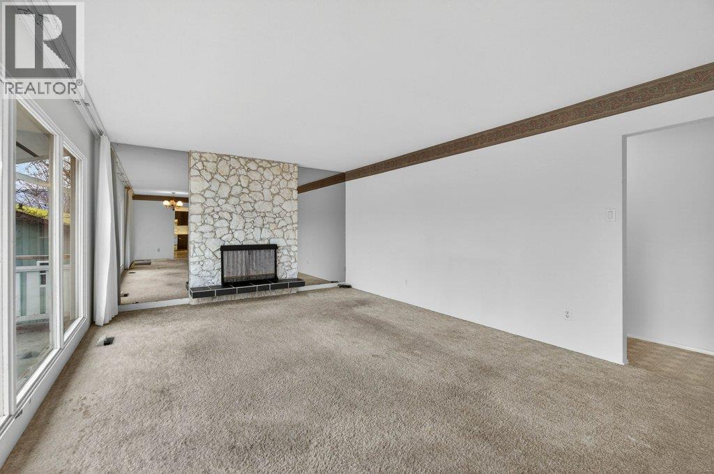 2850 30 Avenue NE, Salmon Arm