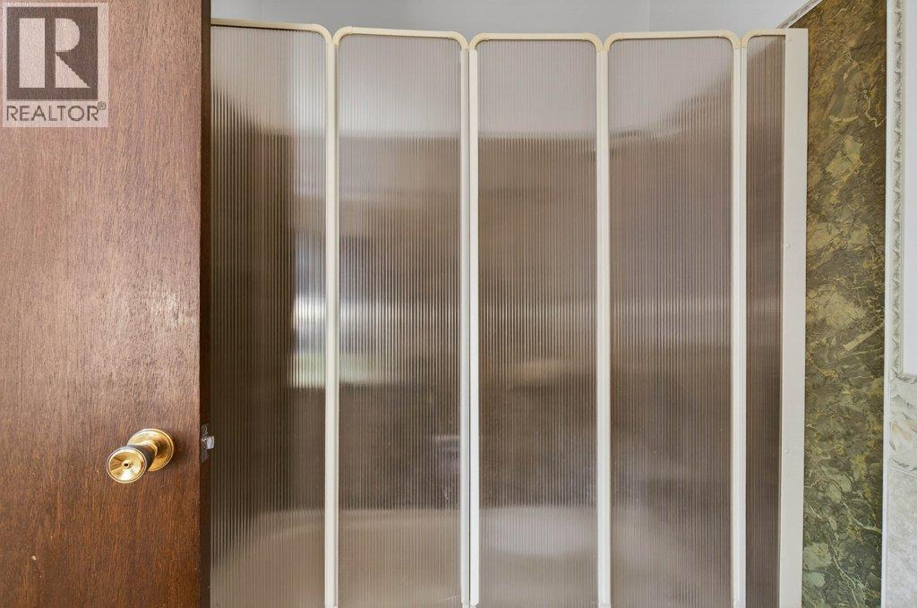 2850 30 Avenue NE, Salmon Arm