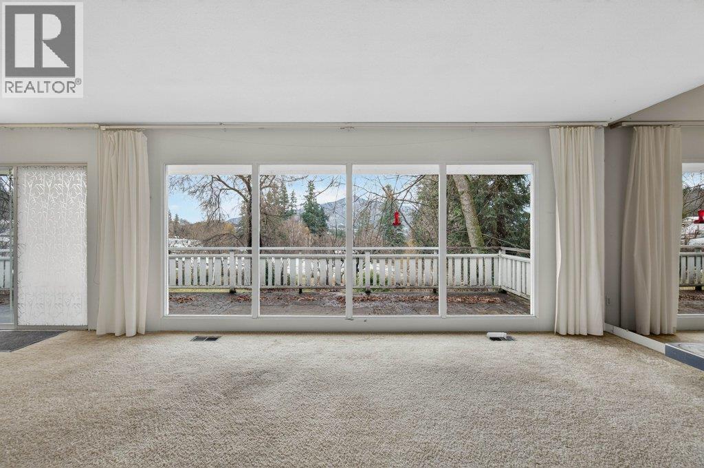 2850 30 Avenue NE, Salmon Arm