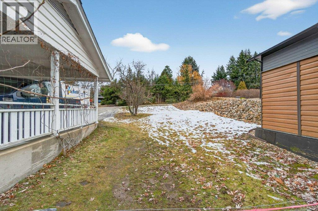 2850 30 Avenue NE, Salmon Arm