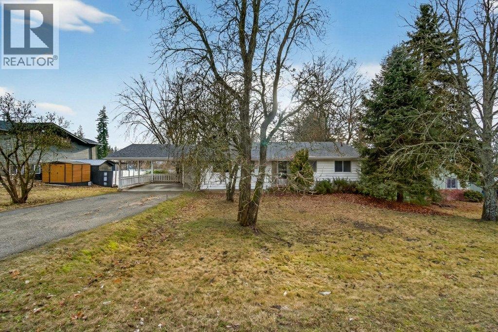 2850 30 Avenue NE, Salmon Arm