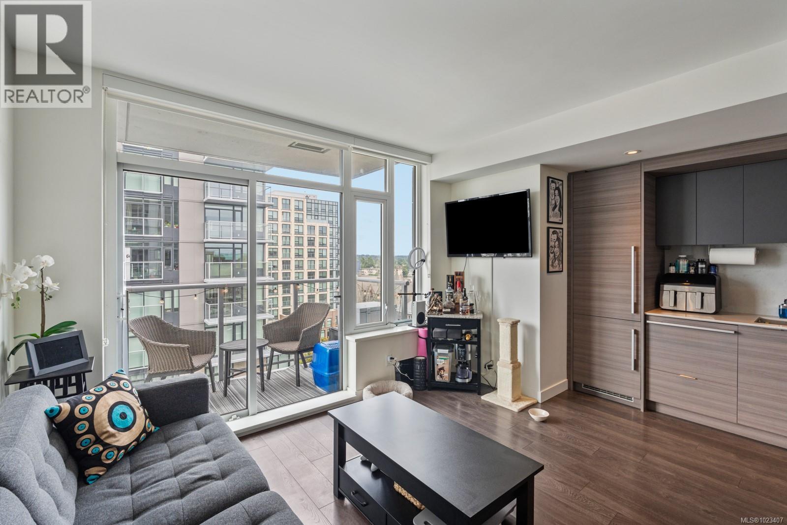 1105 848 Yates Street, Victoria