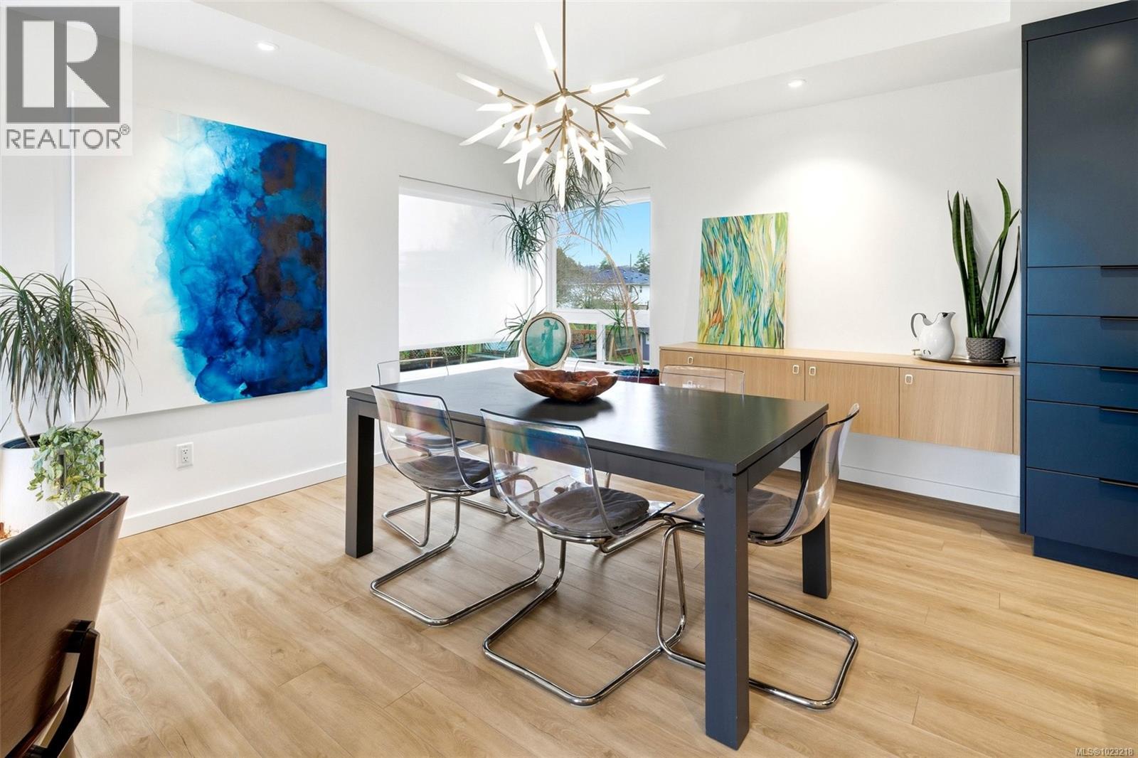  3204 Aldridge Street, Saanich