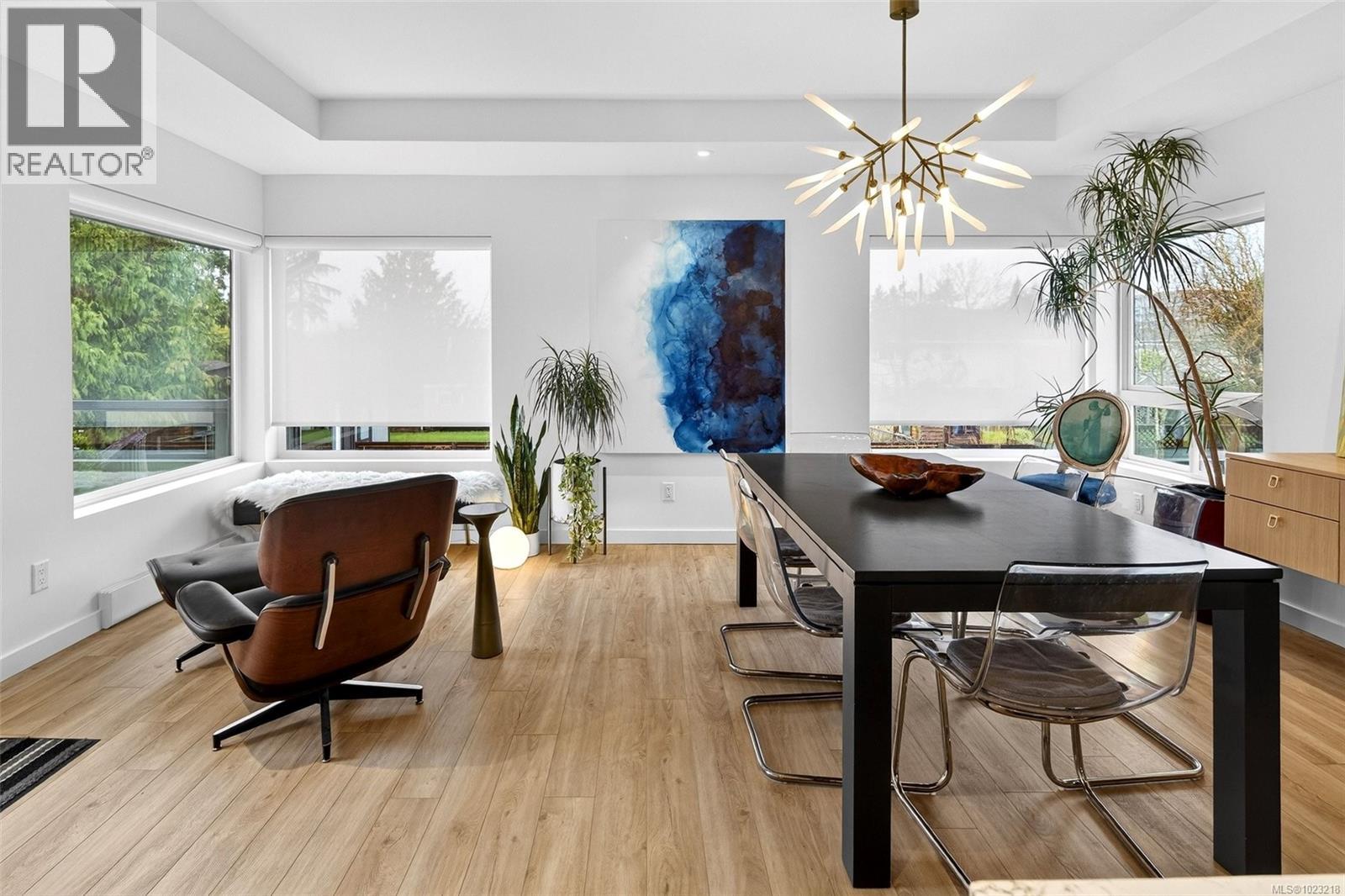  3204 Aldridge Street, Saanich