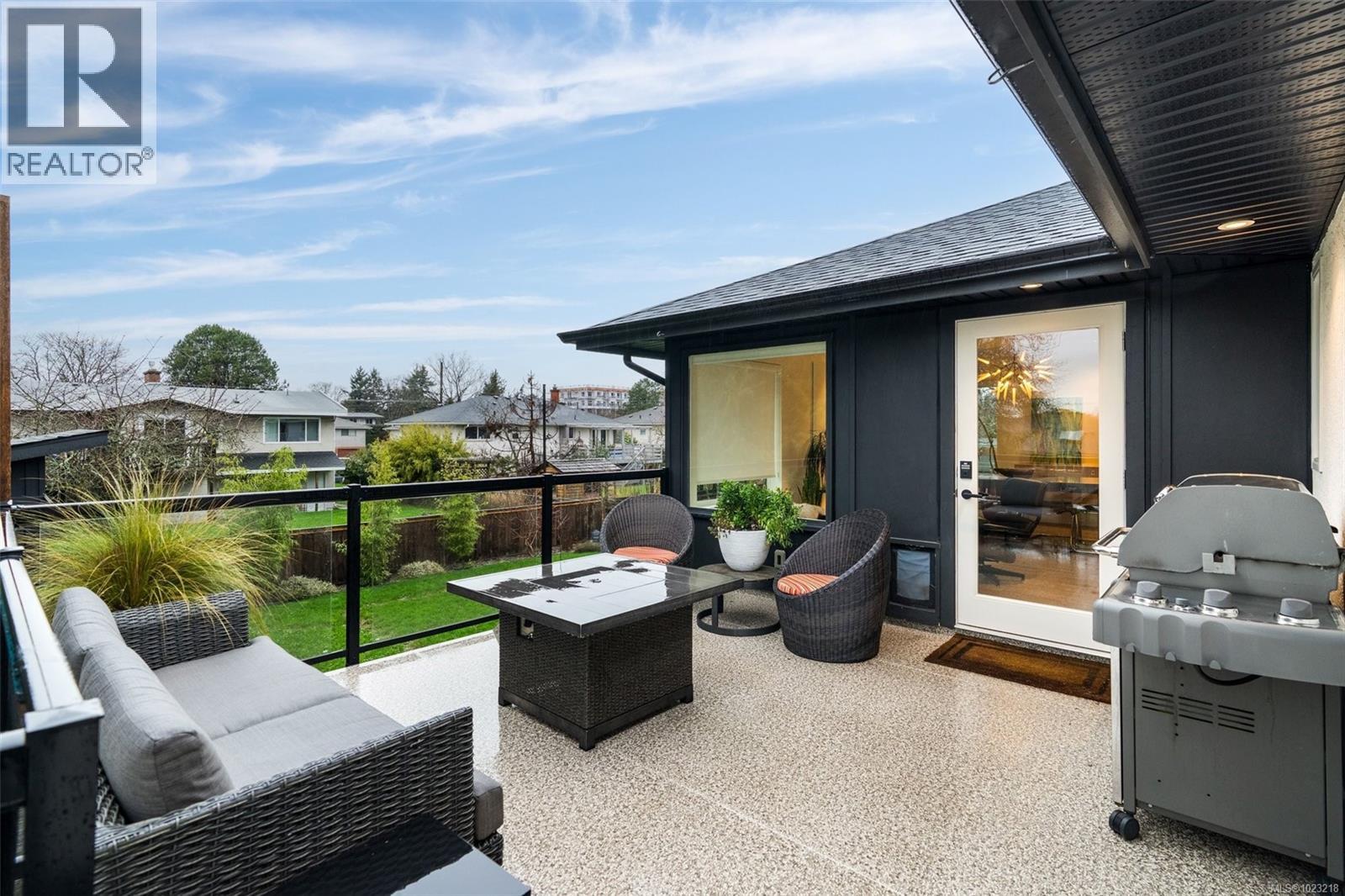  3204 Aldridge Street, Saanich