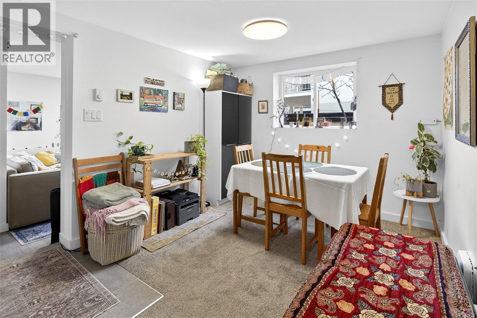  3204 Aldridge Street, Saanich