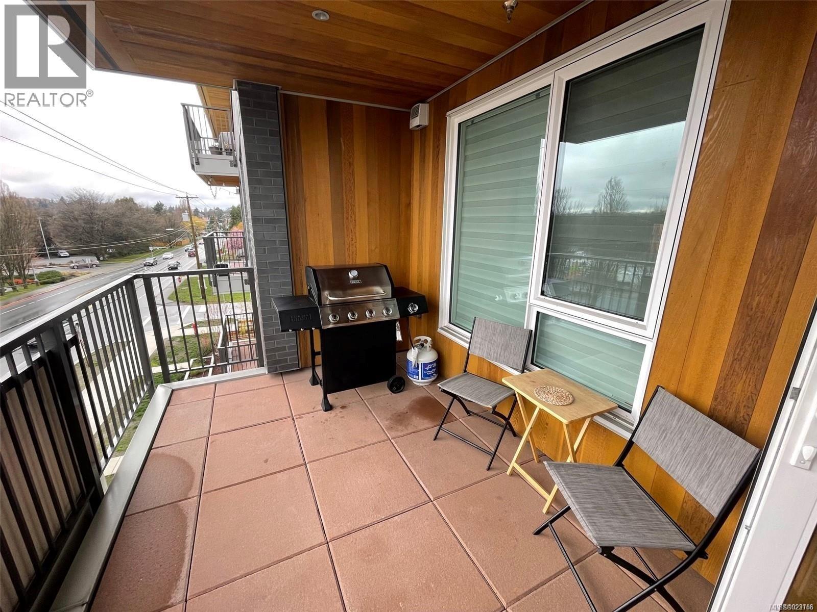 206 1588 North Dairy Road, Saanich