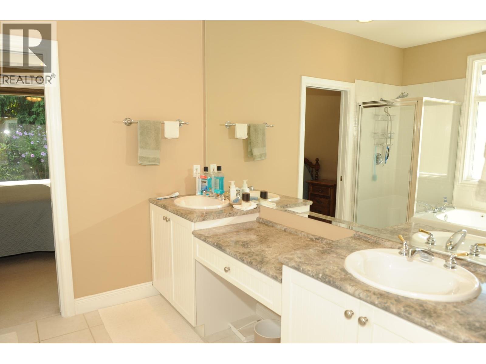 143 19639 MEADOW GARDENS WAY, Pitt Meadows