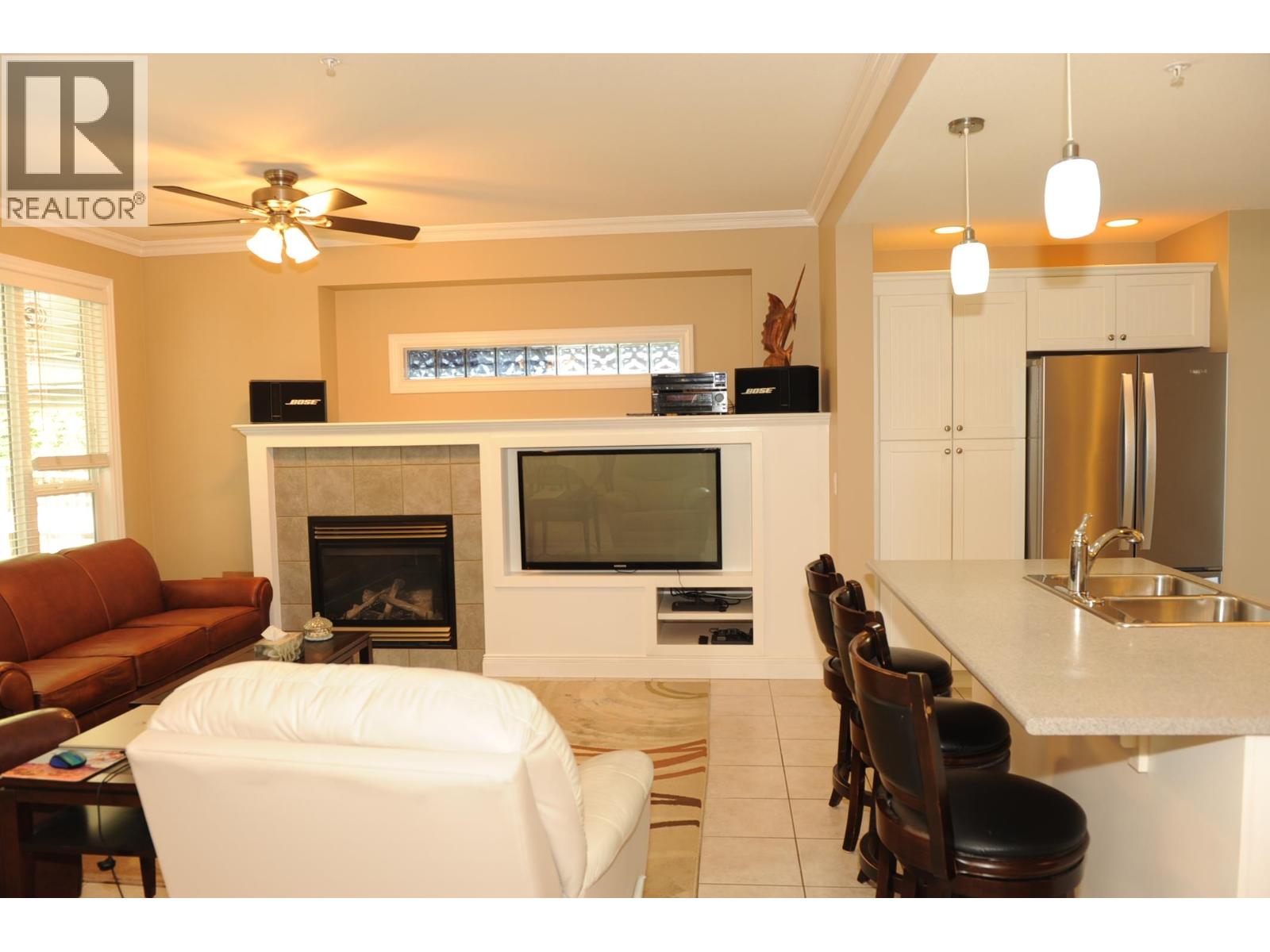 143 19639 MEADOW GARDENS WAY, Pitt Meadows