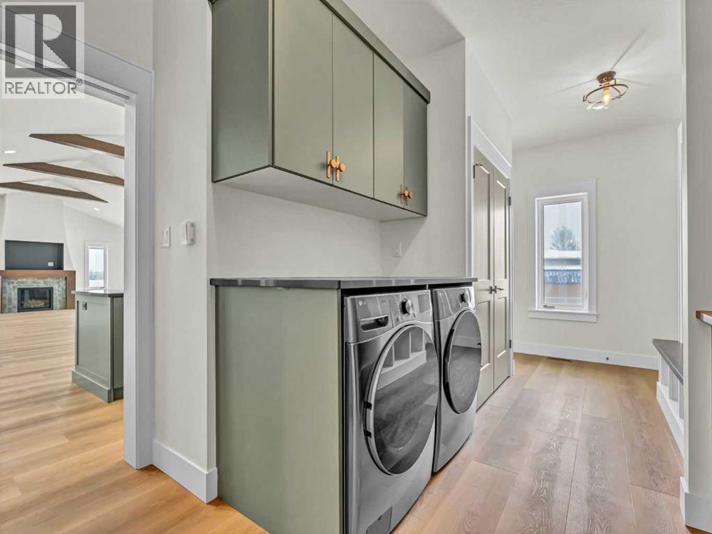 
          25 Blue Heron Bay
            <br/>
            <span>Lake Newell Resort</span>
            , 
            <span>AB</span>
             <span>T1R0X5</span>
         - Photo 27