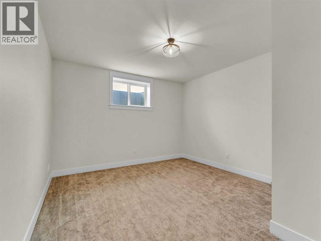 
          25 Blue Heron Bay
            <br/>
            <span>Lake Newell Resort</span>
            , 
            <span>AB</span>
             <span>T1R0X5</span>
         - Photo 42