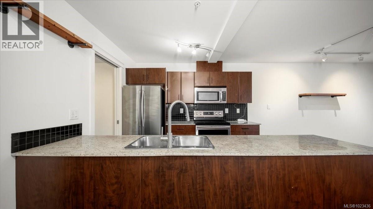 213 1405 Esquimalt Road, Esquimalt