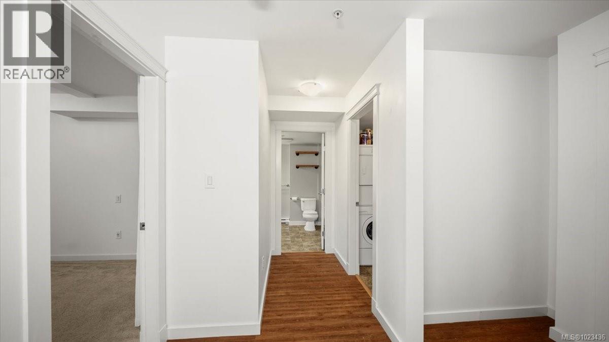 213 1405 Esquimalt Road, Esquimalt