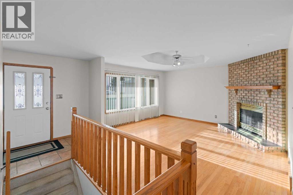 Single Family House Bungalow for Sale in   Avenue Victoria Park Camrose 