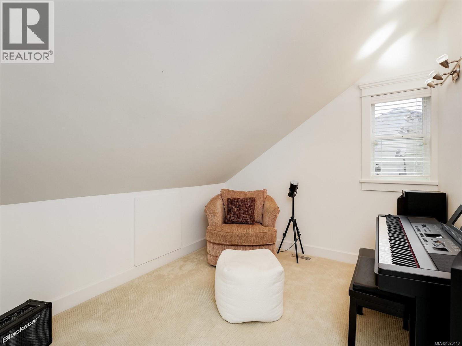  2196 Nicklaus Drive, Langford