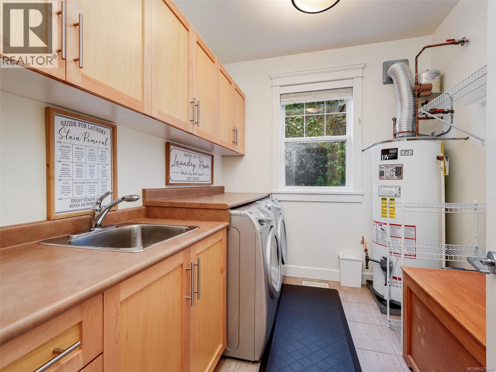  2196 Nicklaus Drive, Langford