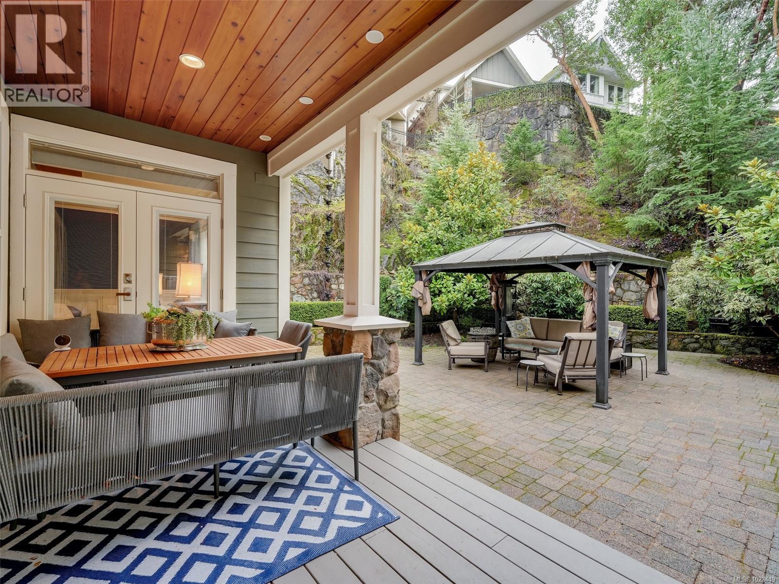  2196 Nicklaus Drive, Langford