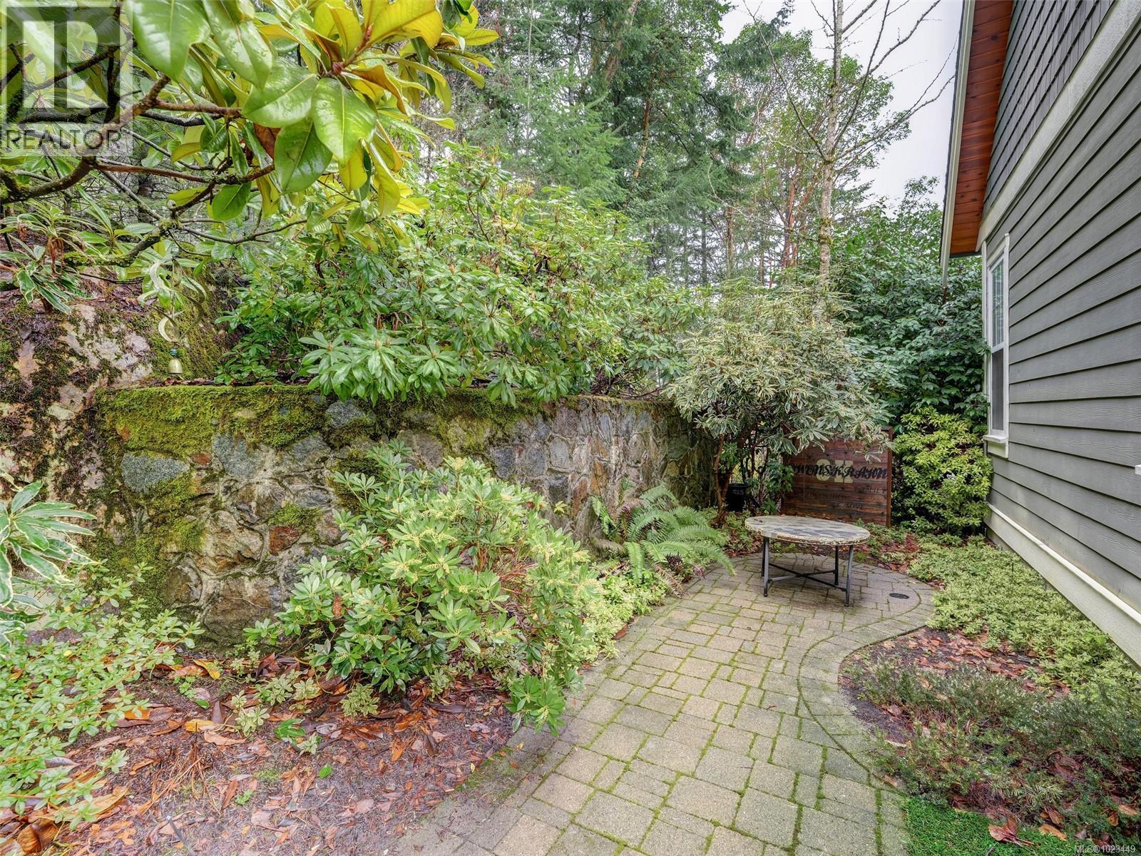  2196 Nicklaus Drive, Langford