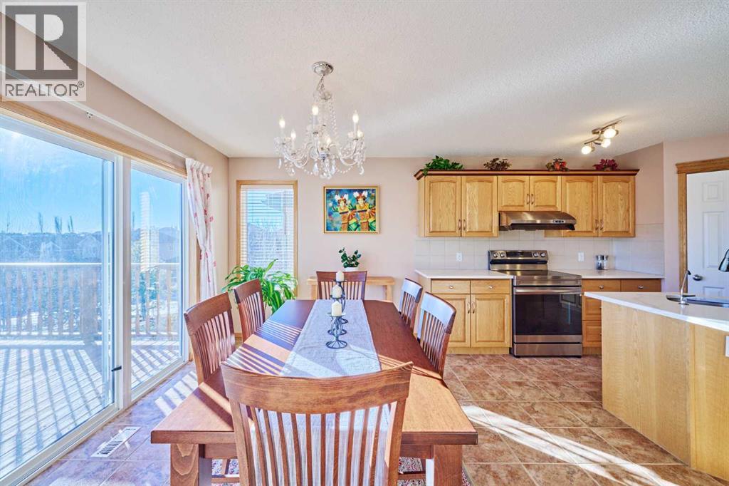 Single Family House for Sale in  Edgeridge Close NW Edgemont Calgary 