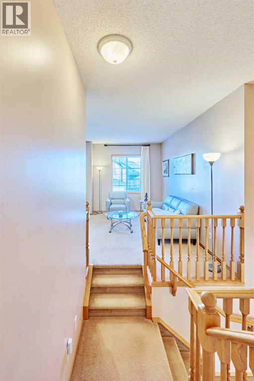 Single Family House for Sale in  Edgeridge Close NW Edgemont Calgary 