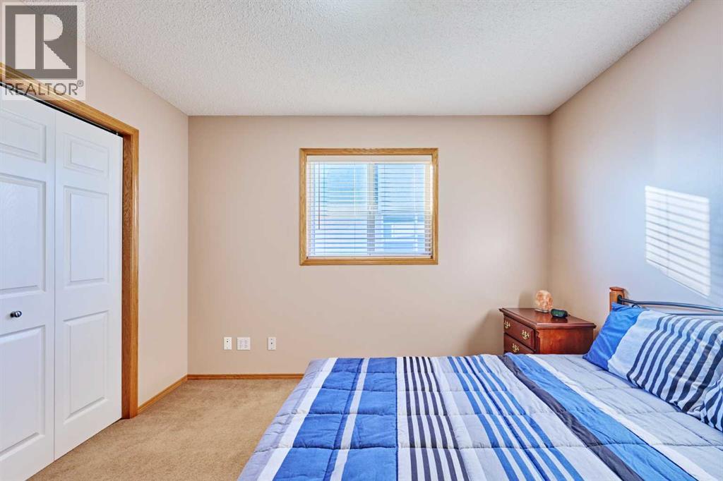 Single Family House for Sale in  Edgeridge Close NW Edgemont Calgary 