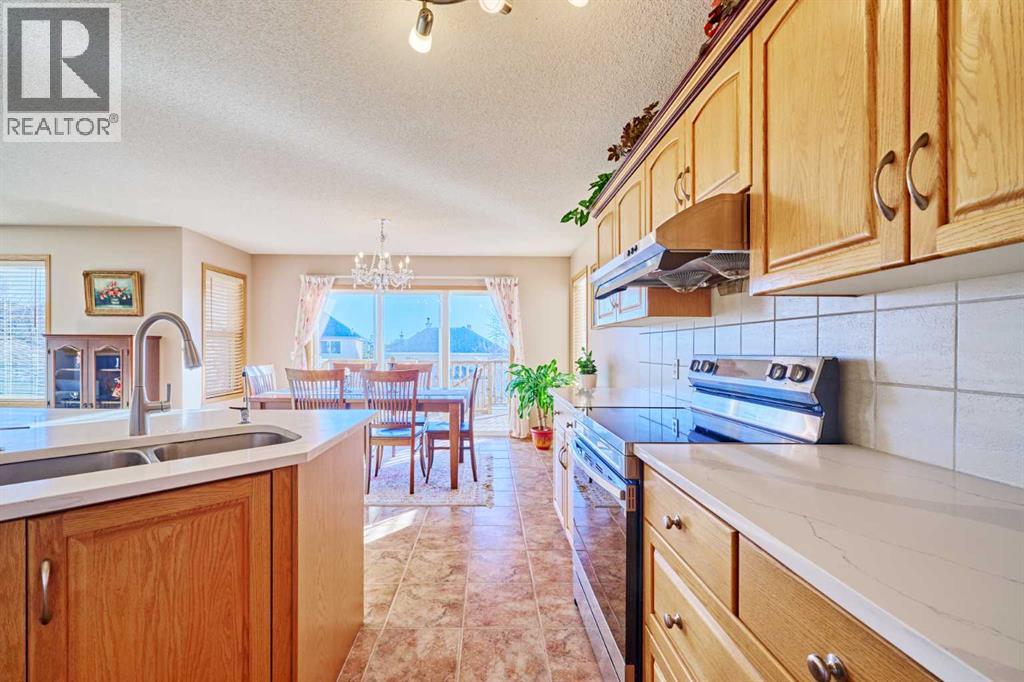 Single Family House for Sale in  Edgeridge Close NW Edgemont Calgary 