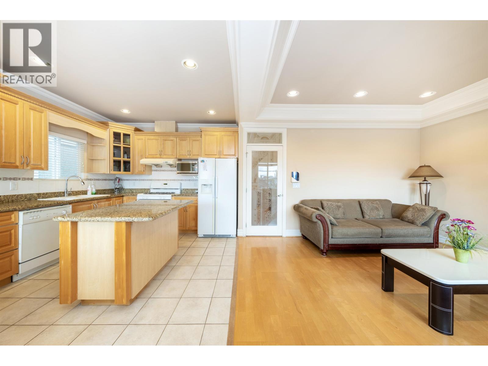 260 W 63RD AVENUE, Vancouver