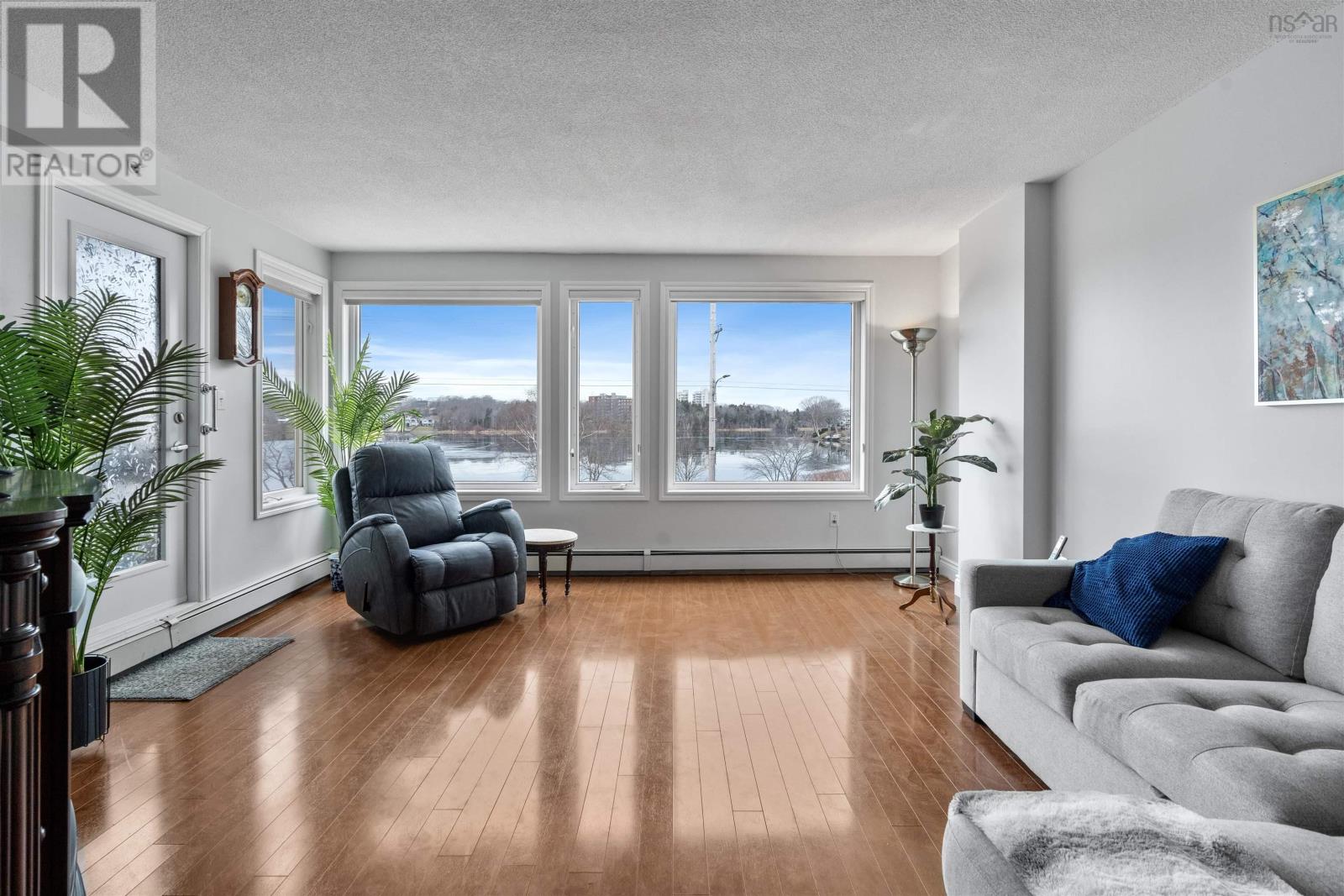 Property 22 of 40 of 203 271 Prince Albert Road