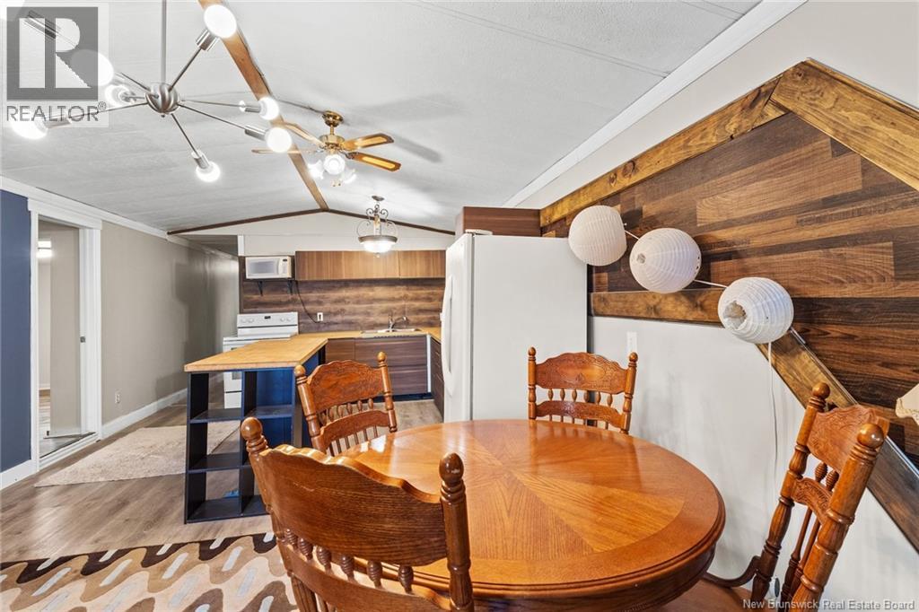 27 HILL STREET - 12