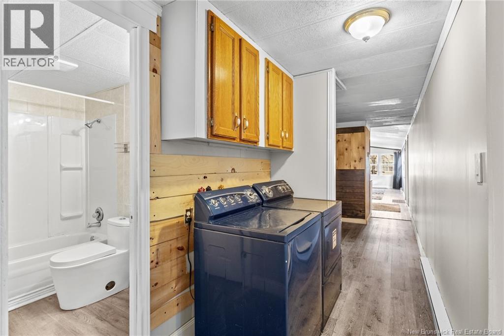 27 HILL STREET - 23